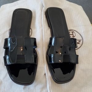 Hermes ladies sandals size 38 black patent
